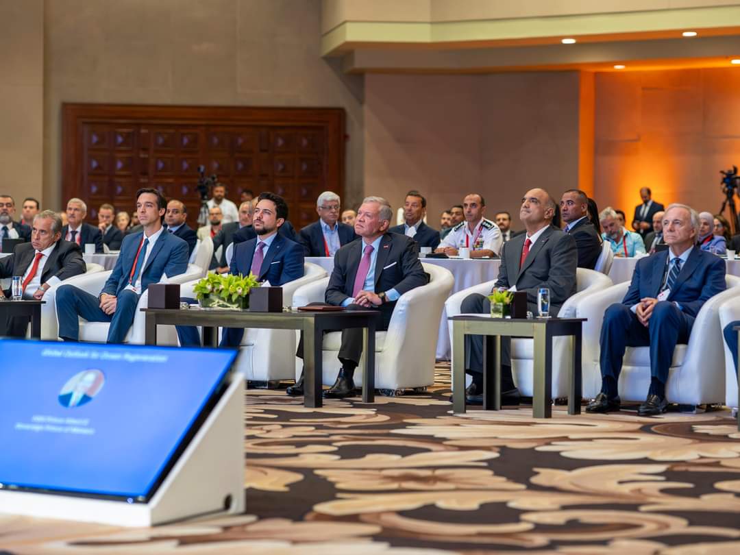 الملك وولي العهد يحضران الجلسة الرئيسية للقمة الإقليمية للمحيطات...صور