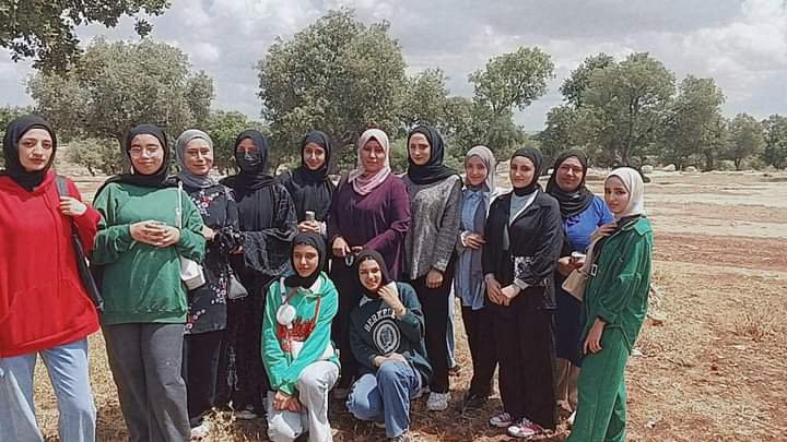 حملة للنظافة البيئية ينفذها مركز شابات الطيبة