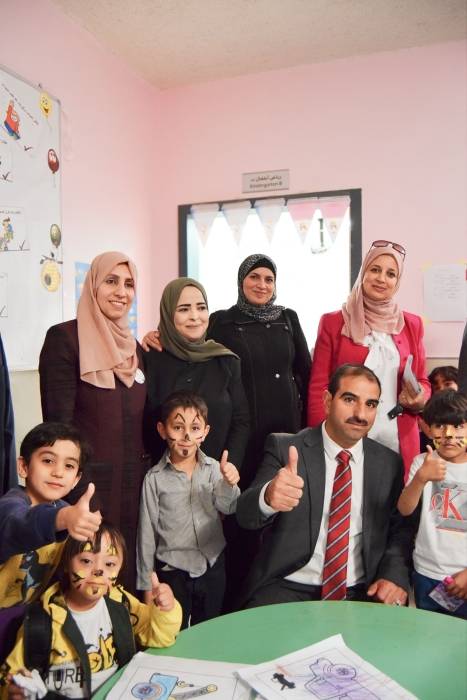 السكارنة  يُشارك الأطفال فرحتهم فييوم الطفولة