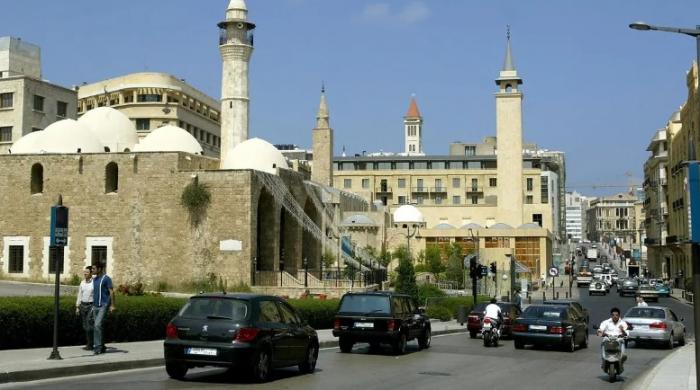 لبنان .. شيخ يقتل شخصاً ركن سيارته أمام باب المسجد