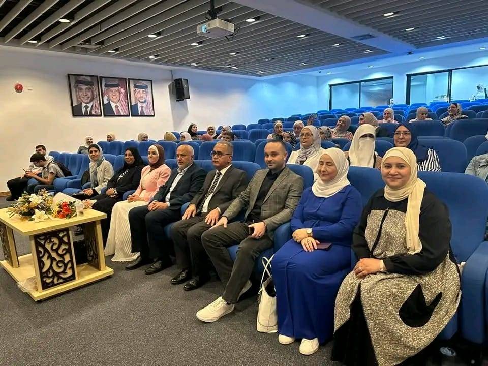 أبو ميالة تفتتح ورشة تحت عنوان كن متميزا كن مبدعا في حياتك