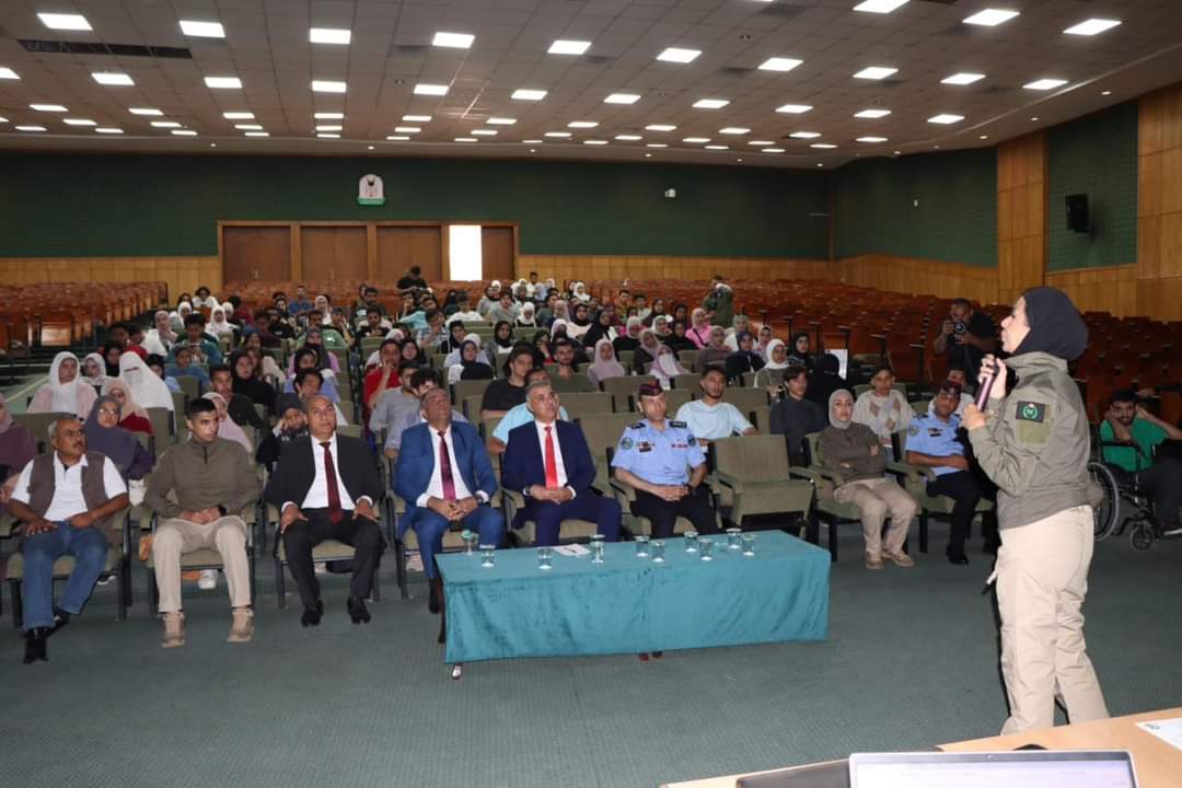 الشرطة المجتمعية وحماية الأسرة والأحداث تنظمان ورشة توعوية لطلبة جامعة اليرموك