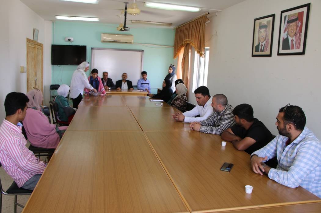 اجتماع مجلس البرلمان الطلابي الثالث في تربية الشونة الجنوبية