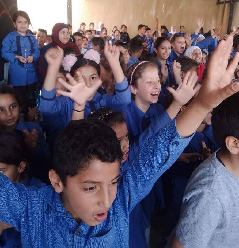 المكتبة الوطنية تقيم فعالية بعنوان جينا نفرحكم  في مدرسة السويسة الأساسية المختلطة ...صور