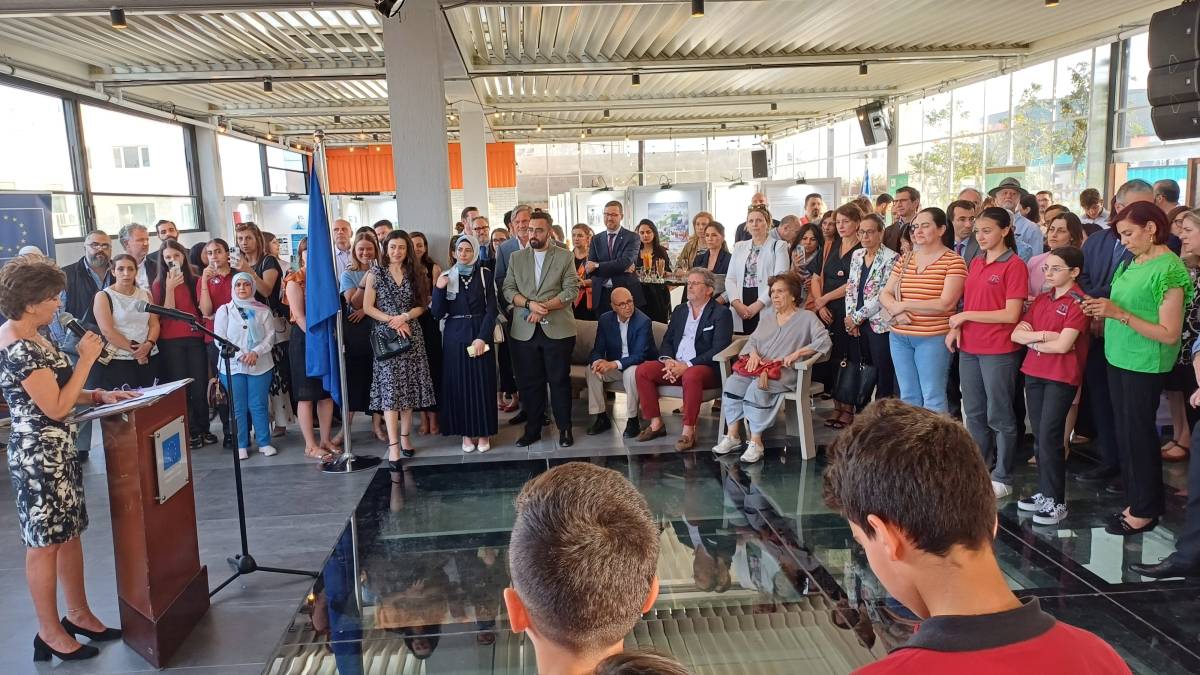 افتتاح معرض أسبوع رسومات القصص المصورة بعمان