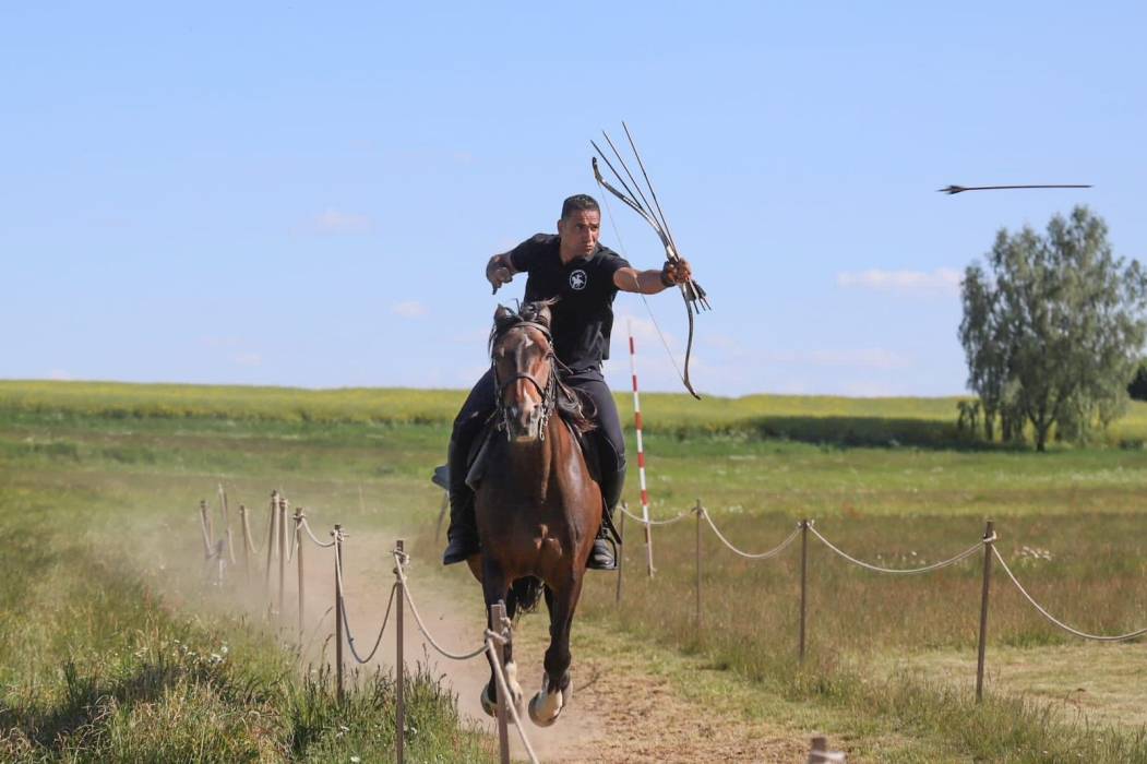 *الأمن العام يحصد  الذهب في البطولة الدولية الثالثة لرماية القوس*.