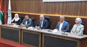 البحوث الزراعية ينظم يوما علميا حول أهمية النحل