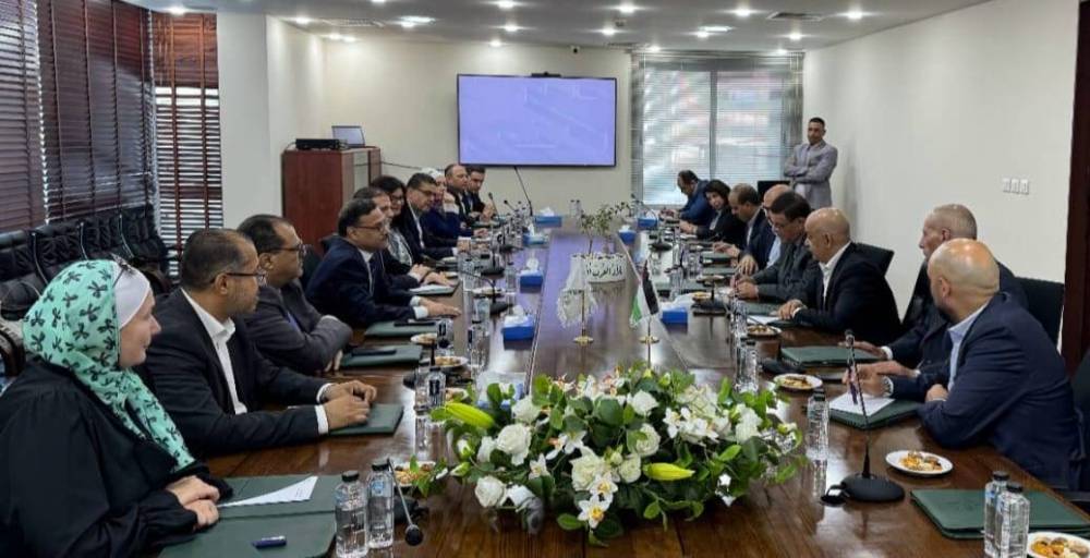 بحث التعاون بين سلطة العقبة وصندوق استثمار أموال الضمان