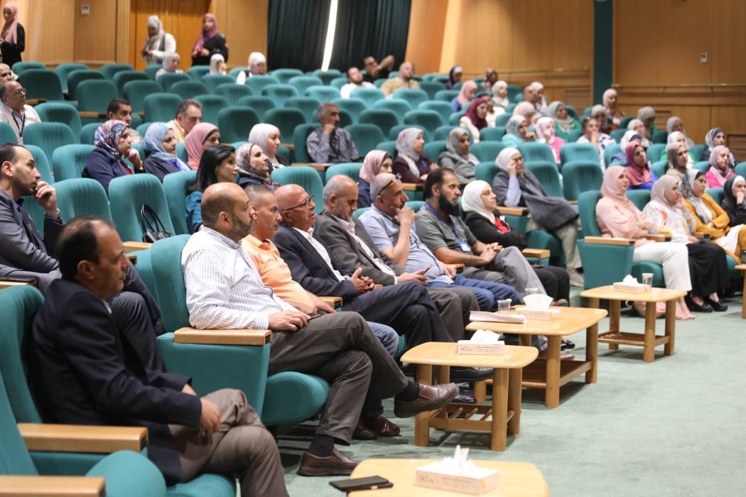 محاضرة لموظفي الأشغال حول مكافحة الفساد ومعايير النزاهة الوطنية