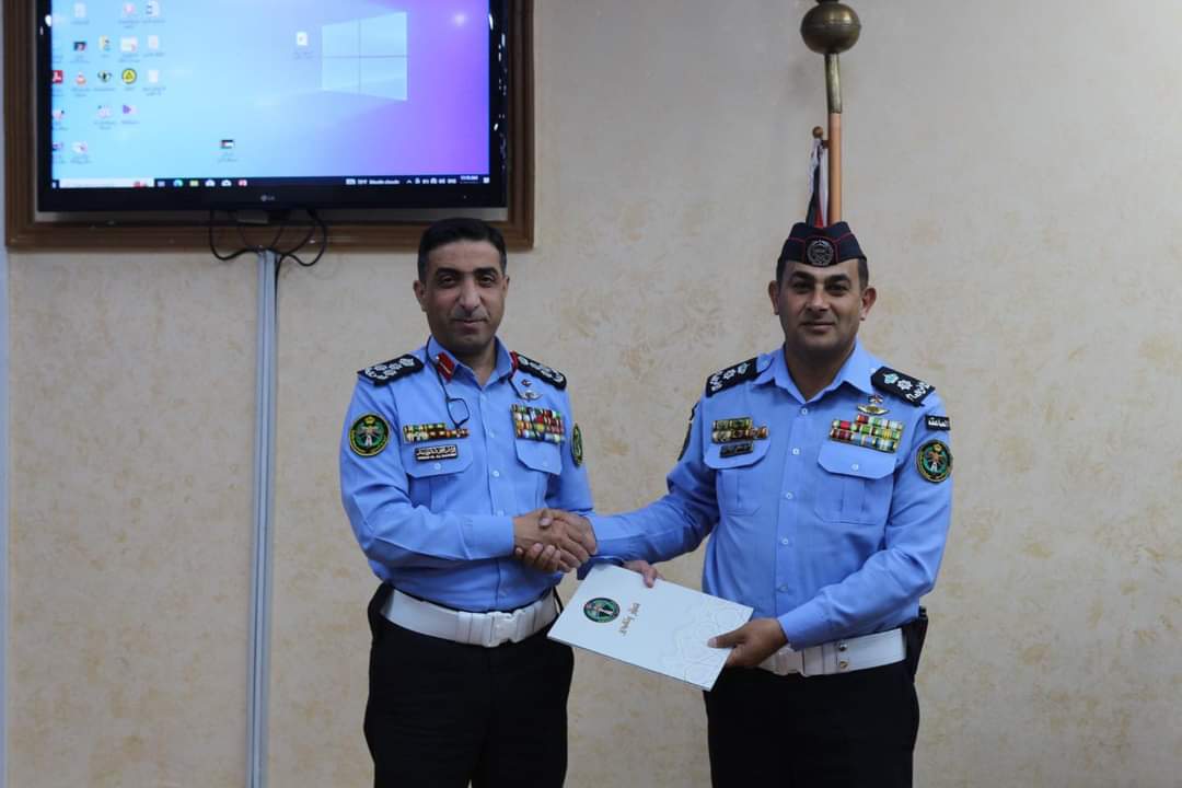 مدير ادارة السير يكرم المقدم طارق فريحات