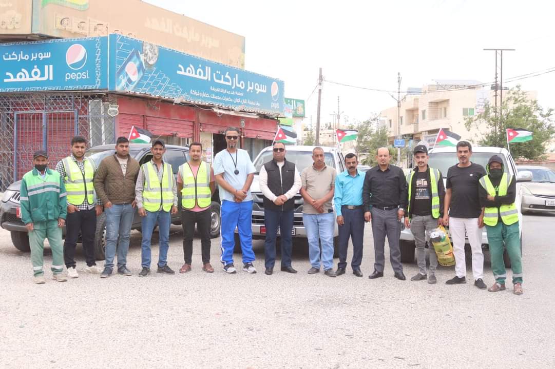 بلدية الموقر  تحتفل بعيد الاستقلال...صور