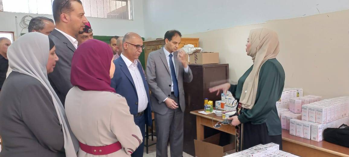 القضاة يرعى فعاليات اليوم الطبي المجاني الذي اقيم في مدرسة ماعين الثانوية للبنين  بمناسبة عيد الاستقلال والاعياد الوطنية...صور