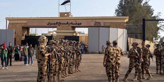 مصر تحذر من المساس بسلامة وأمن عناصر التأمين المنتشرة على الحدود مع قطاع غزة