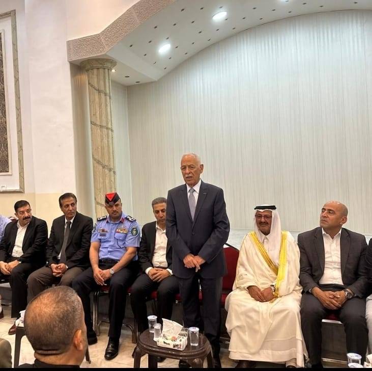 مندوبا عن الملك وولي العهد.... العيسوي يعزي عشيرة المقابلة...صور