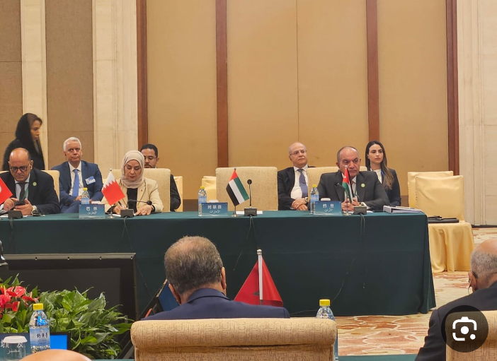 العضايلة يترأس الوفد الأردني في اجتماع كبار المسؤولين لمنتدى التعاون العربي الصيني