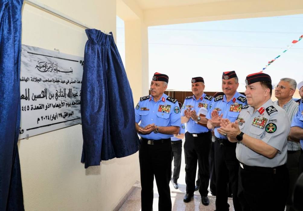 مدير الأمن العام يزور قيادة أمن إقليم الجنوب، ويفتتح مركز دفاع مدني الجرف_صور