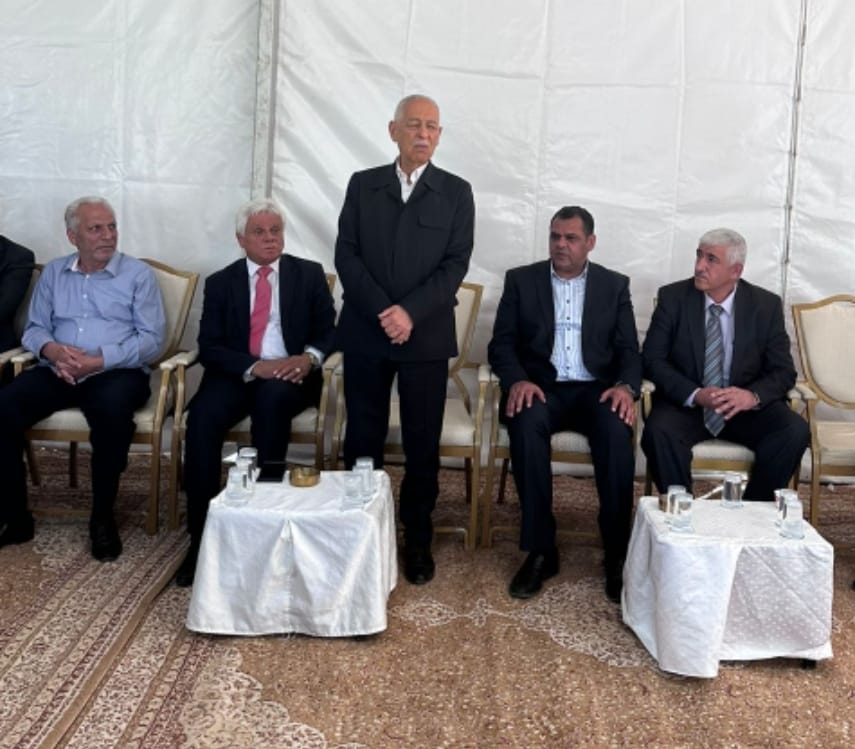 مندوبا عن الملك وولي العهد..العيسوي يعزي عشيرتي الحوامدة والقيسي...صور