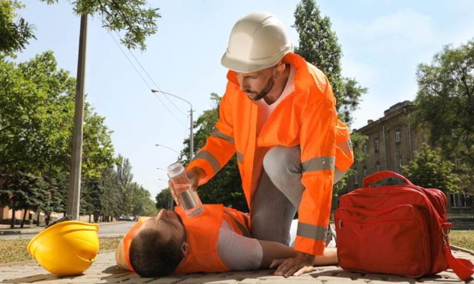 كيف يؤثر ارتفاع درجات الحرارة سلباً على الاقتصاد؟