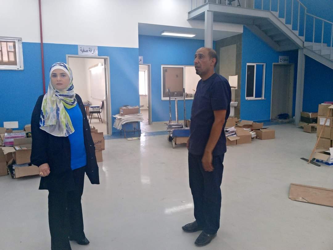الخريشا تتفقد مستودعات الكتب المدرسية لمديرية تربية لواء الموقر...صور