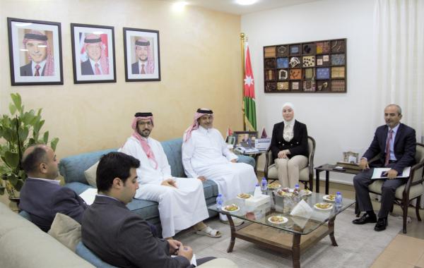 وزيرة التنمية الاجتماعية تستقبل السفير القطري في عمّان