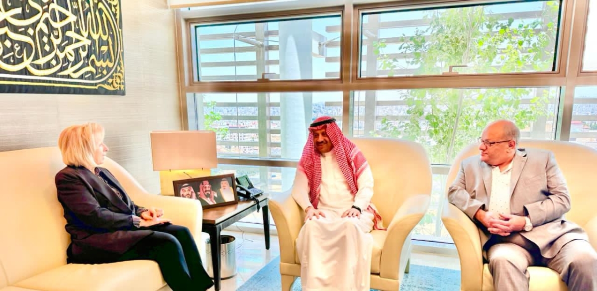 السديري يلتقي وزيرة الثقافة هيفاء النجار