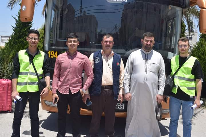 انطلاق أولى قوافل الحجاج لشركتا الحوري والفرقان إلى الديار المقدَسة لأداء فريضة الحج..صور