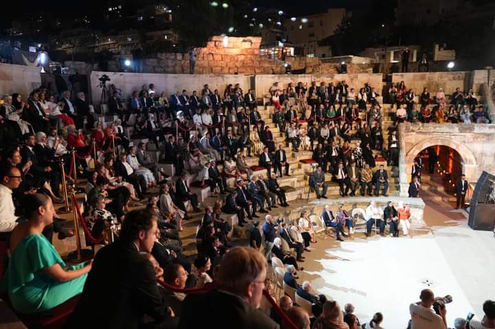 عالم ايجابي الشبابية التطوعية في العقبة يشاركون في حفل اطلاق جائزة التراث....صور