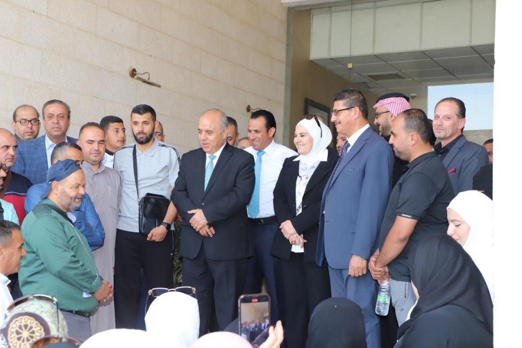 التربية تودع بعثة الحج من المعلمين والعاملين فيها