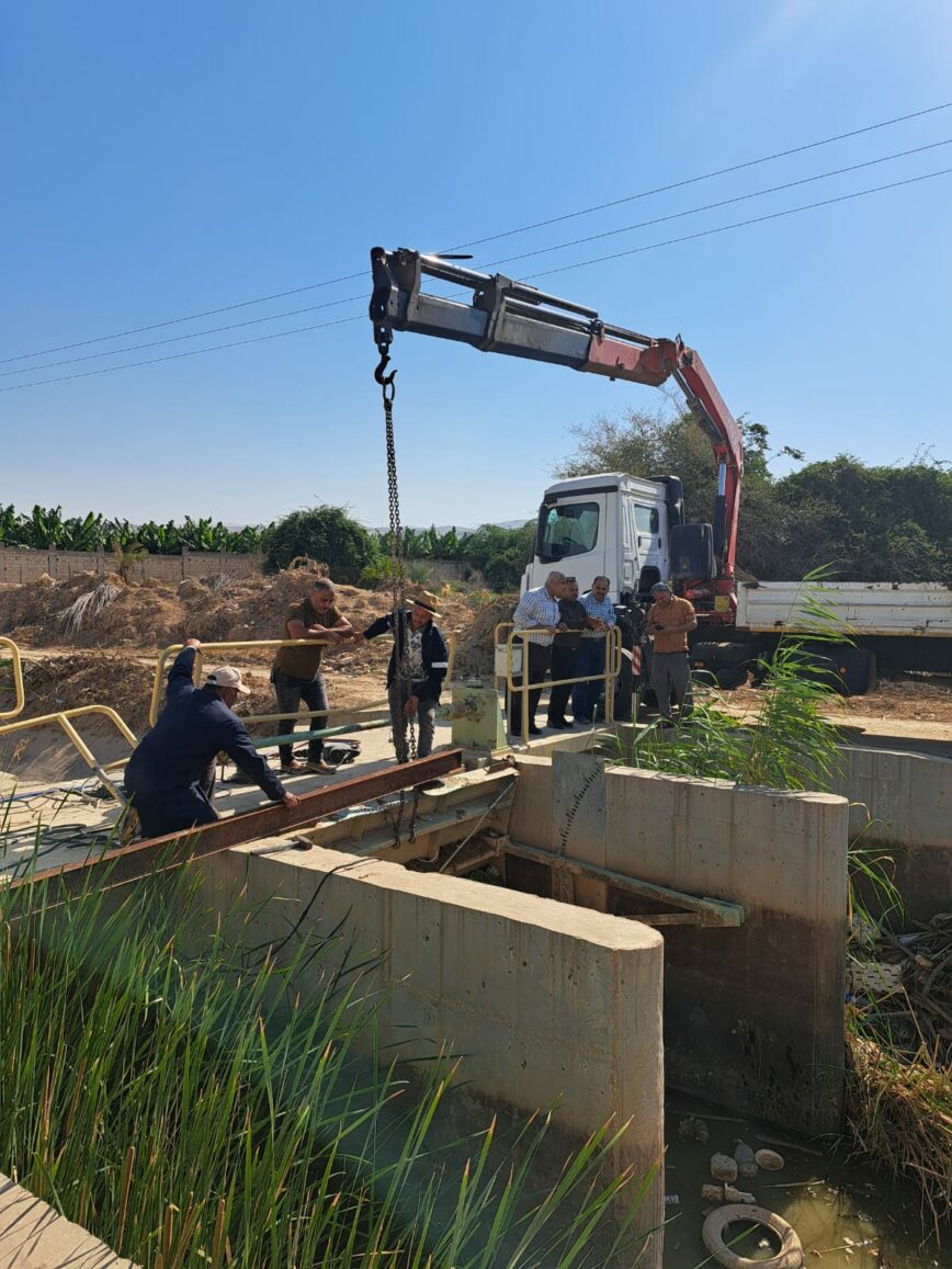 إزالة اعتداء بسحب المياه من قناة الملك عبدالله في منطقة الكرامة