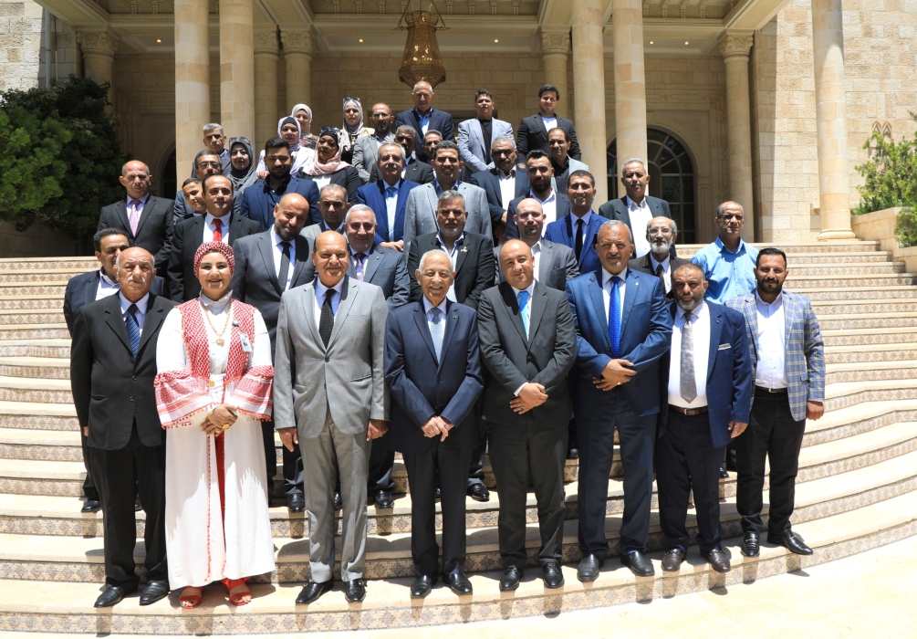 رئيس الديوان الملكي الهاشمي يلتقي وفدا من أهالي منطقة زهران...صور