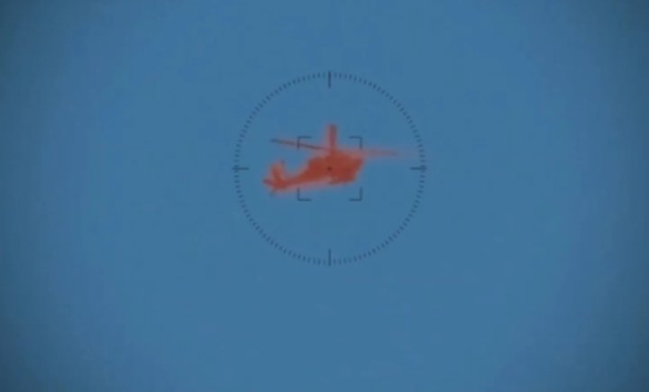 القسام تستهدف مروحية أباتشي في سماء النصيرات