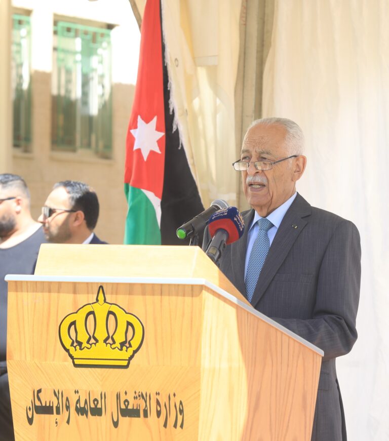 العيسوي: الملك يضع في سلم أولوياته بناء الأردن الأنموذج