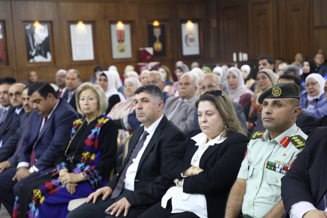 حفل اشهار مجلدات جريدة الشرق العربي الطبعة الثانية في المكتبة الوطنية...صور