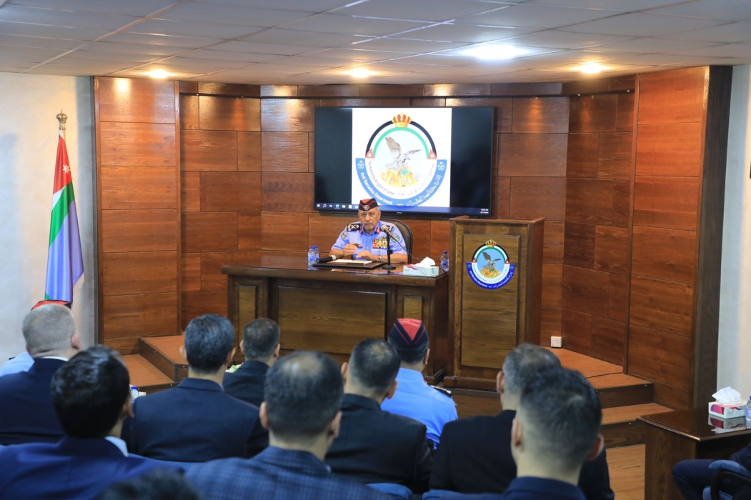 مدير الأمن العام ينقل تحيات واعتزار جلالة القائد الأعلى لمرتّبات مكافحة المخدرات