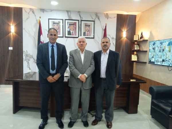 130 ألف عطاء طرق زراعية في بلدية بني عبيد