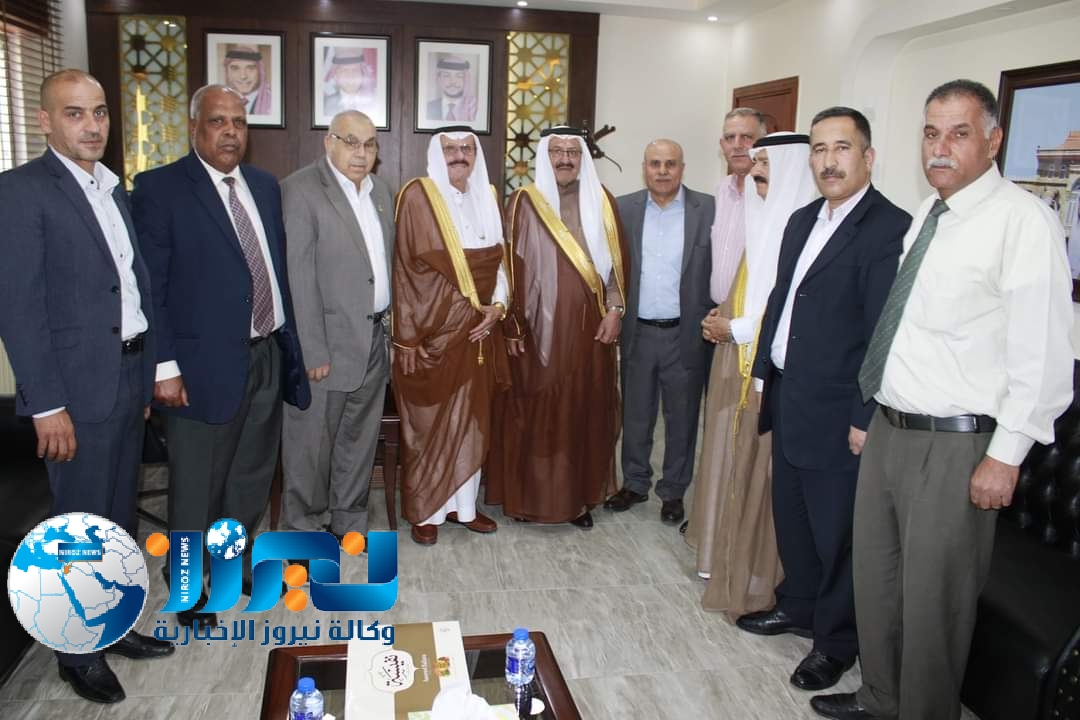 وفدا  من ملتقى متقاعدي جنوب شرق عمان العسكريين يزور مستشارية شؤون العشائر ... صور 