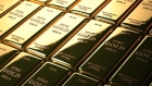 الذهب يتراجع مع ترقب مؤشرات على اتجاه أسعار الفائدة الأميركية