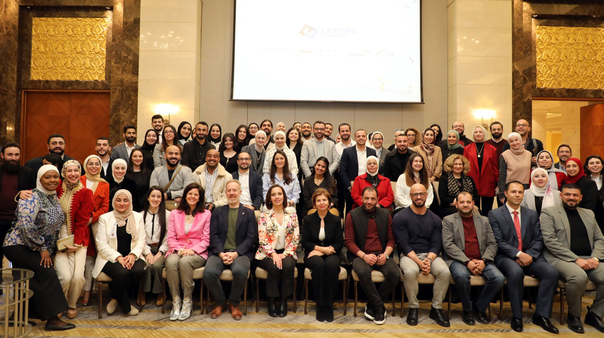 إنجاز تفتح باب التسجيل لبرنامج زمالة لازورد