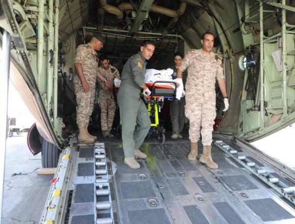 بتوجيهات ملكية...طائرة عسكرية تخلي مواطنا من السعودية