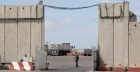 ماذا تريد إسرائيل من السماح بسفر فلسطينيين من غزة للعلاج؟