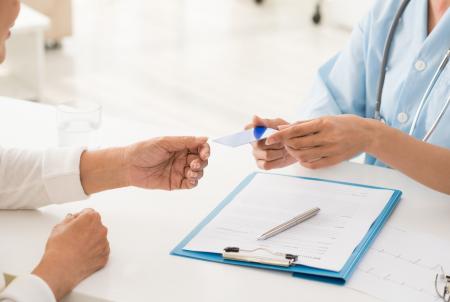 الصبيحي يدعو الضمان لتطبيق التأمين الصحي الاجتماعي