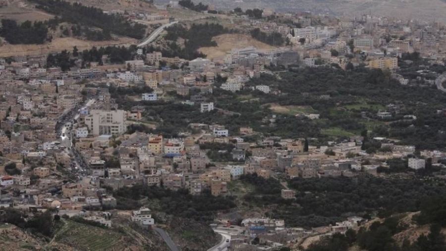 مجلس محافظة الطفيلة يخصص 270 ألف دينار لتنفيذ تعبيد طرق رئيسية