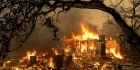 إجلاء آلاف الأشخاص بسبب حريق ضخم في ولاية كاليفورنيا الأمريكية