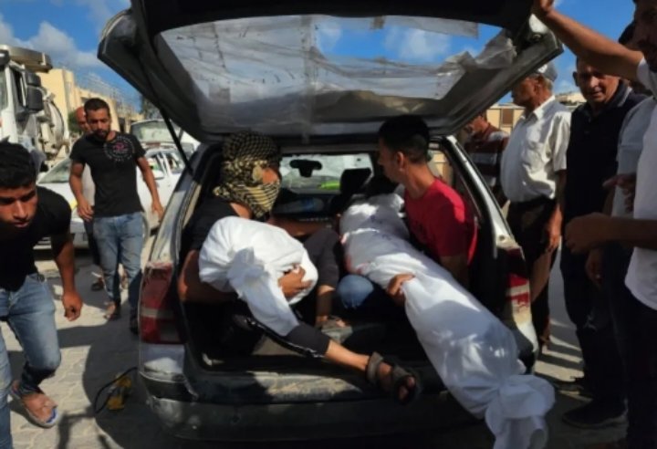 انتشال 7 شهداء من رفح