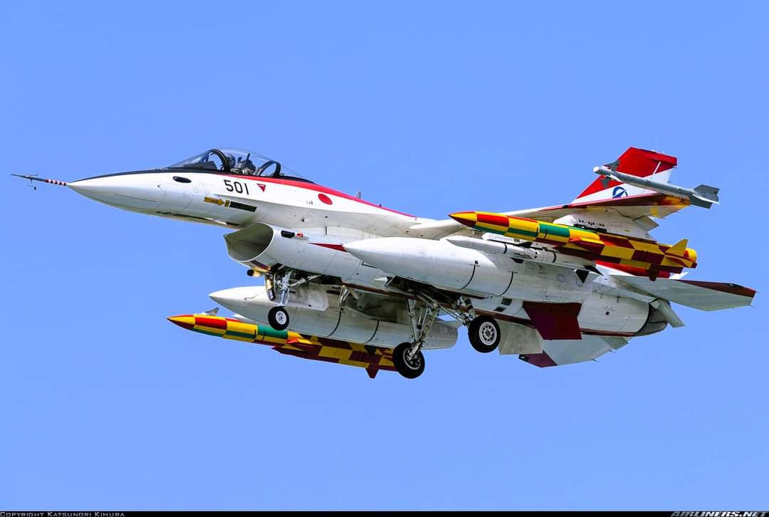 الطائرة اليابانية الامريكية المشتركة ميتسوبيشي F2 Mitsubishi  F2