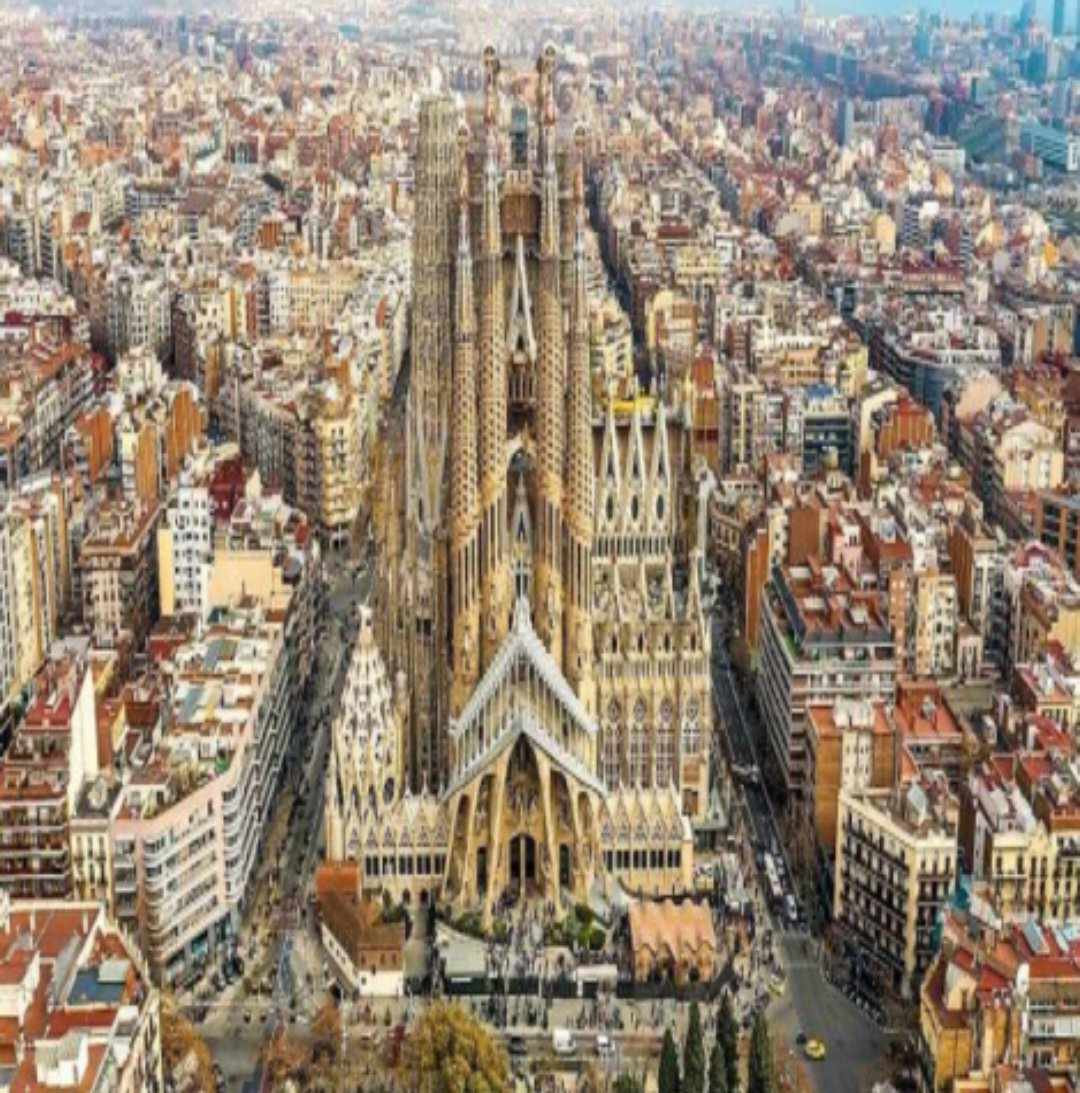 برشلونة ...تعتبر من أشهر المدن الإسبانية