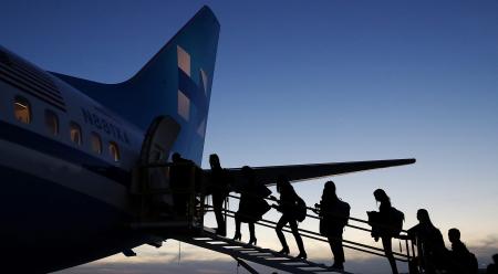 الصبيحي: لماذا أُلغيت الإجازة بدون راتب لمرافقة الزوجالزوجة؟