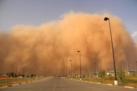 2000 مليون طن غبار تدخل الغلاف الجوي سنوياً