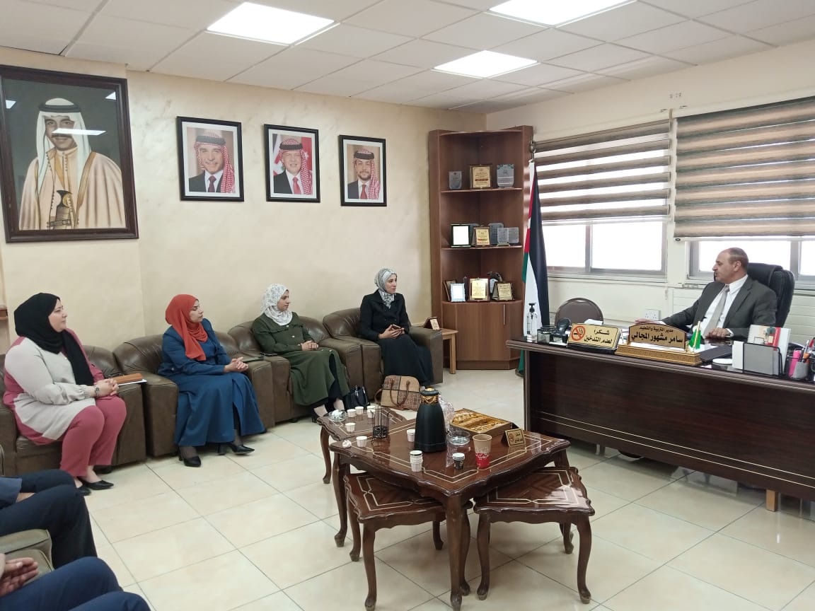 تربية الكرك تشارك بلدية الكرك الكبرى مشروع المدن الخضراء