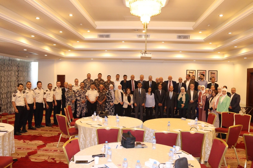 انطلاق فعاليات ندوة حوارية حول مخاطر الأدوية المزورة